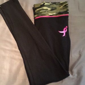 Susan G. Komen leggings